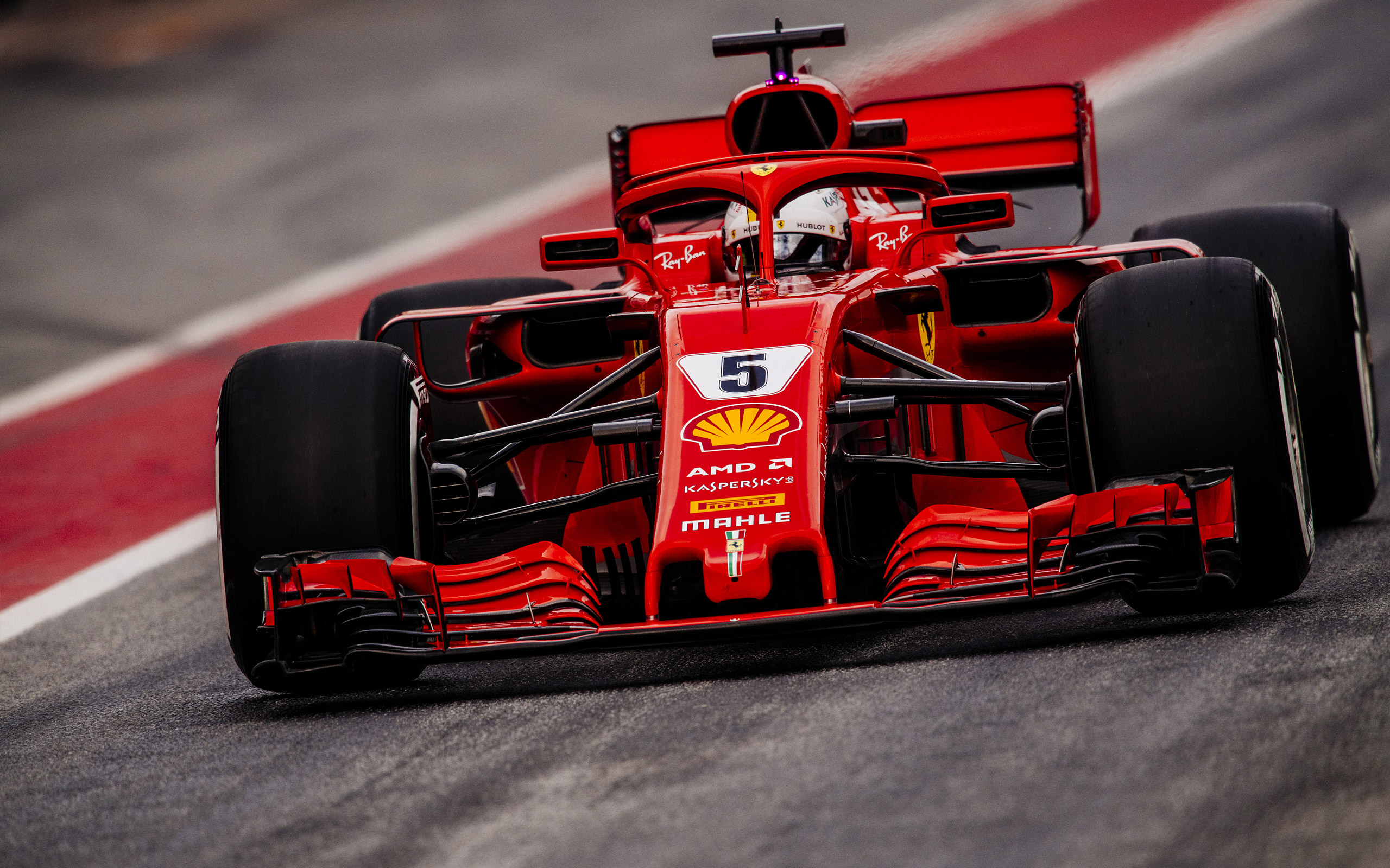 2018-Formula1-Ferrari-SF71H-V4-1600